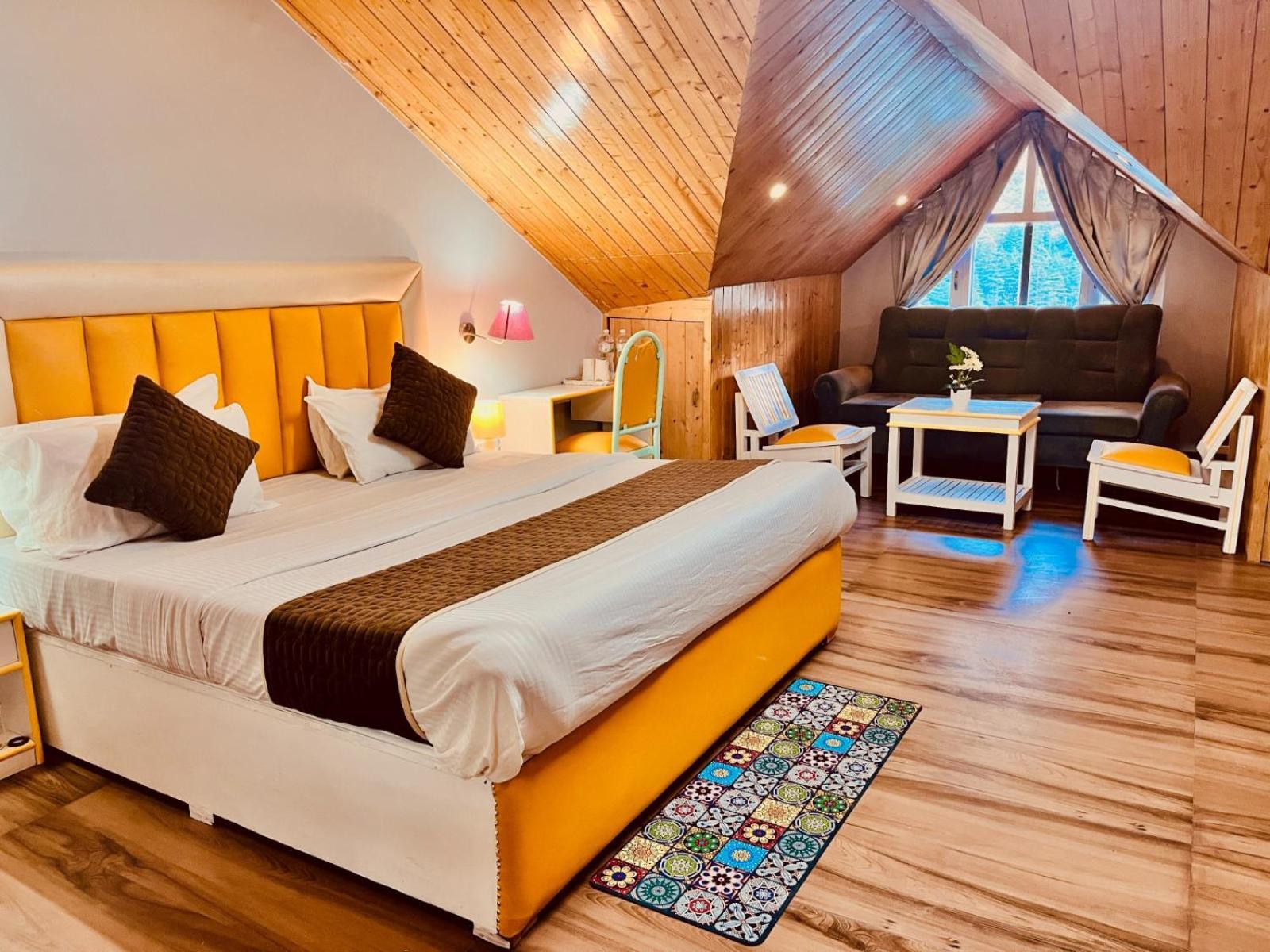 Hadimba Hill View By Hadimba Palace, Manali - Premium Room ! Family Hotel ! Parking ! Near Hadimba Temple Exterior photo