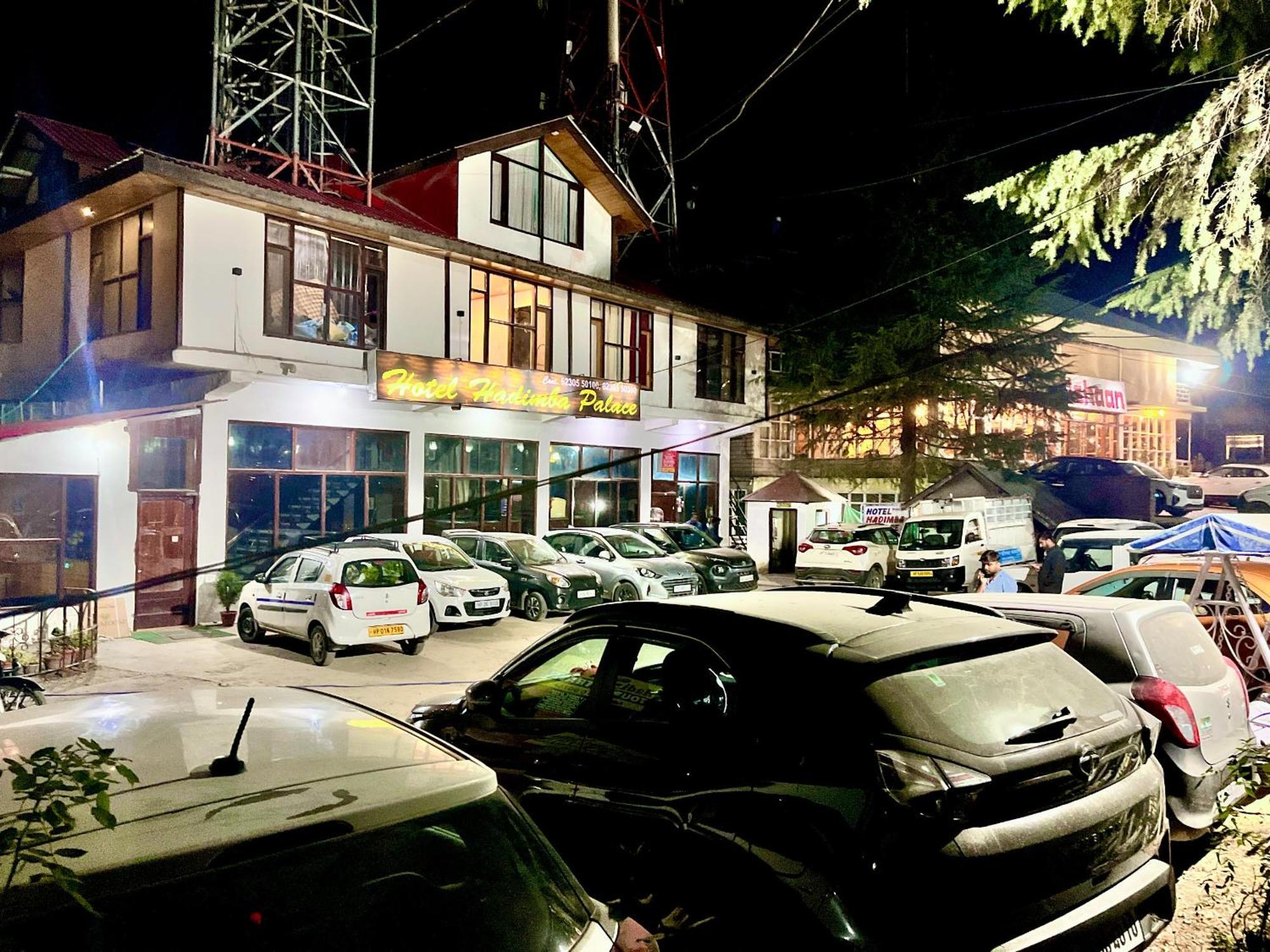 Hadimba Hill View By Hadimba Palace, Manali - Premium Room ! Family Hotel ! Parking ! Near Hadimba Temple Exterior photo