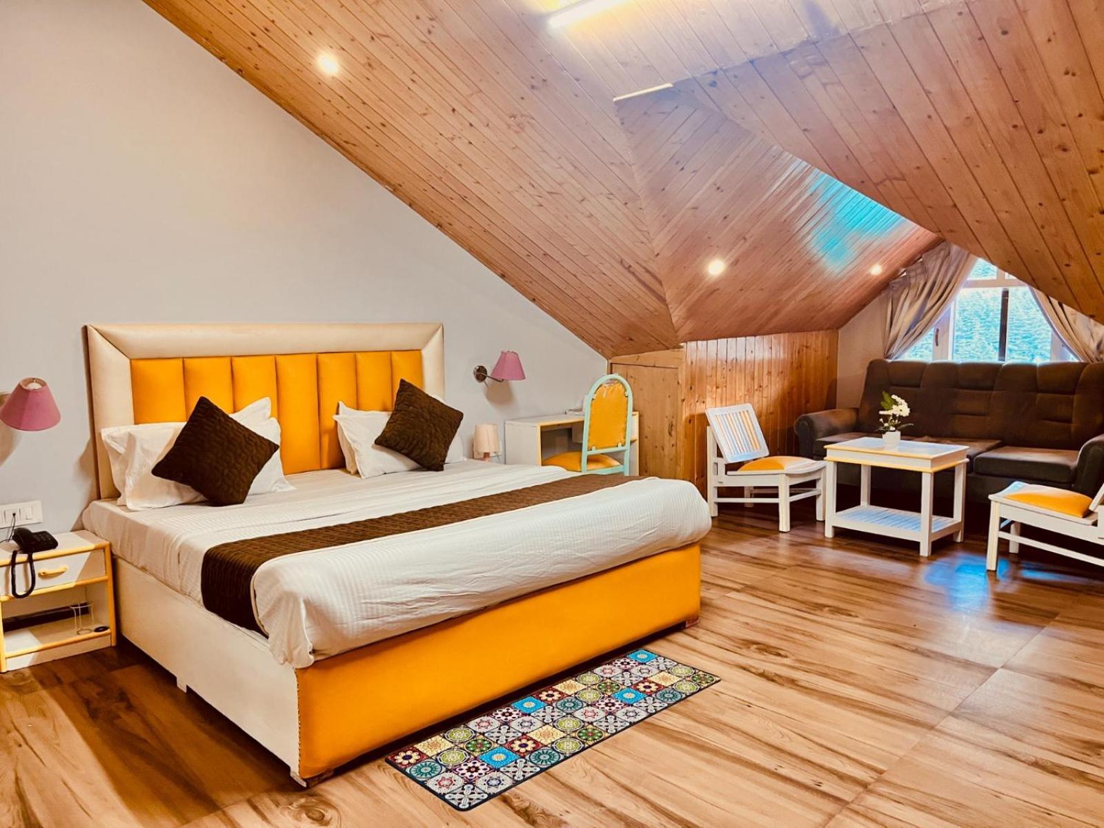 Hadimba Hill View By Hadimba Palace, Manali - Premium Room ! Family Hotel ! Parking ! Near Hadimba Temple Exterior photo